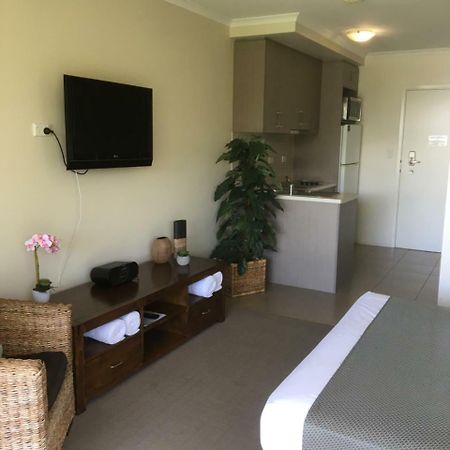Airlie Central Apartments Airlie Beach Exteriör bild