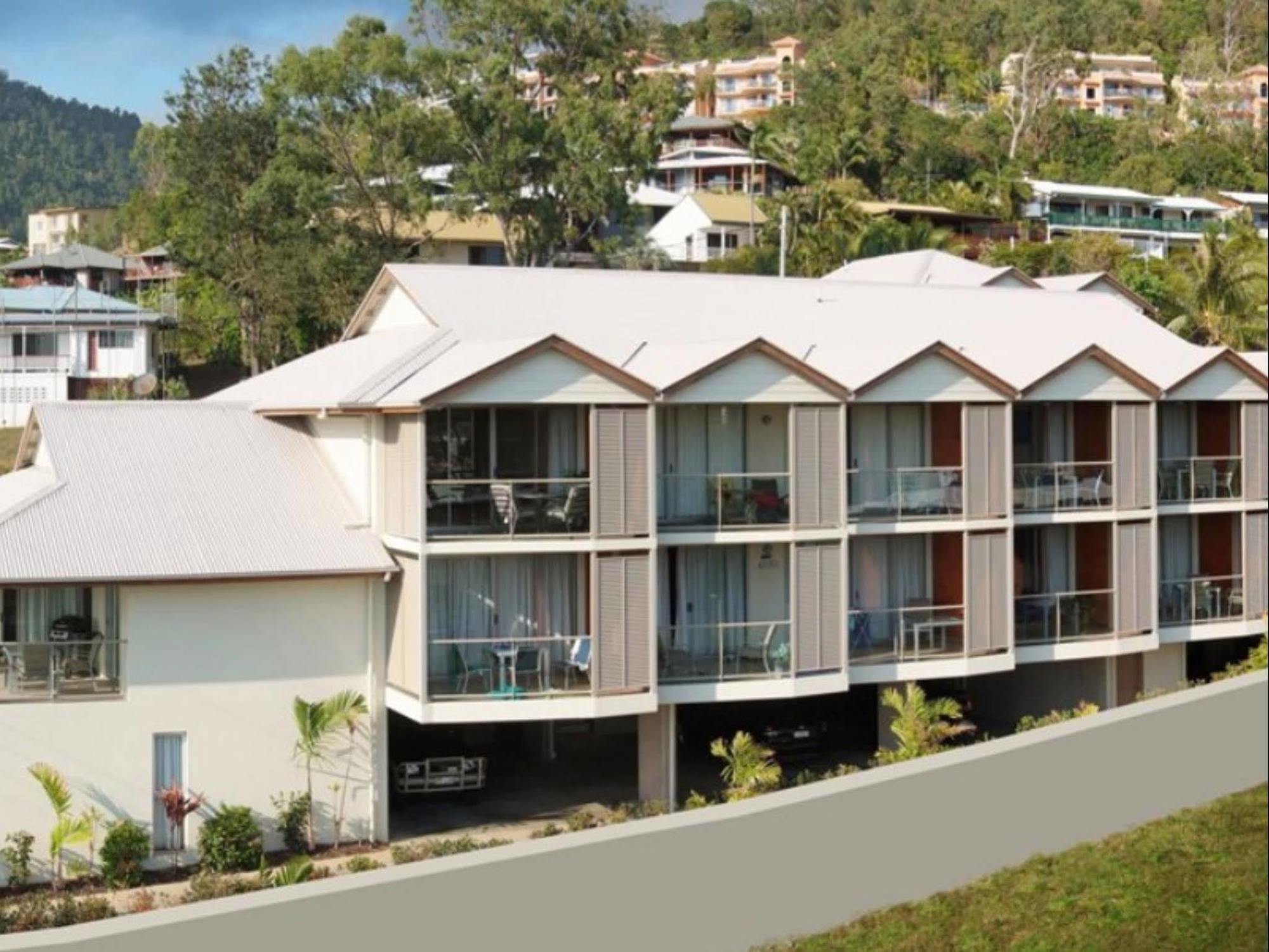 Airlie Central Apartments Airlie Beach Exteriör bild