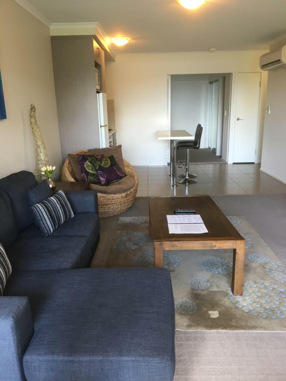 Airlie Central Apartments Airlie Beach Exteriör bild