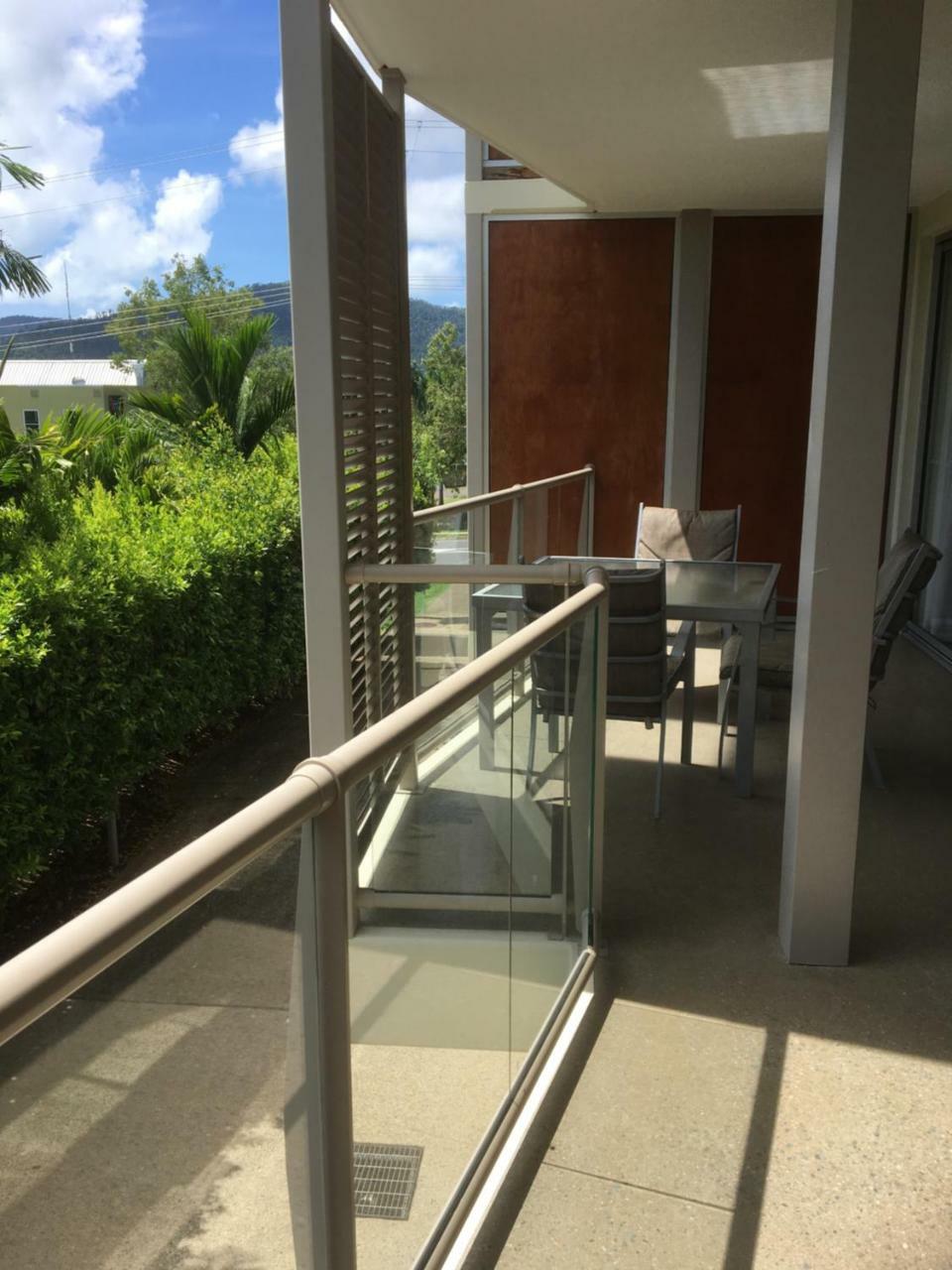 Airlie Central Apartments Airlie Beach Exteriör bild